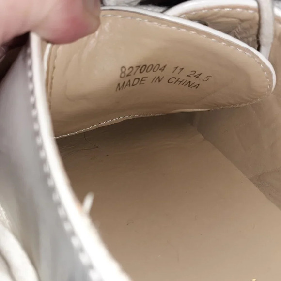 YOSUKE-White Faux Patent Lace-Up Oxfords-Sz 24.5/8-Very Good - Picture 8 of 10